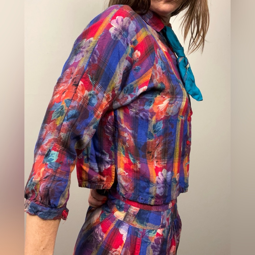 Vintage René Derhy Paris Two-Piece Set · Vibrant Floral Plaid Top & Harem Pants - Picture 2 of 16